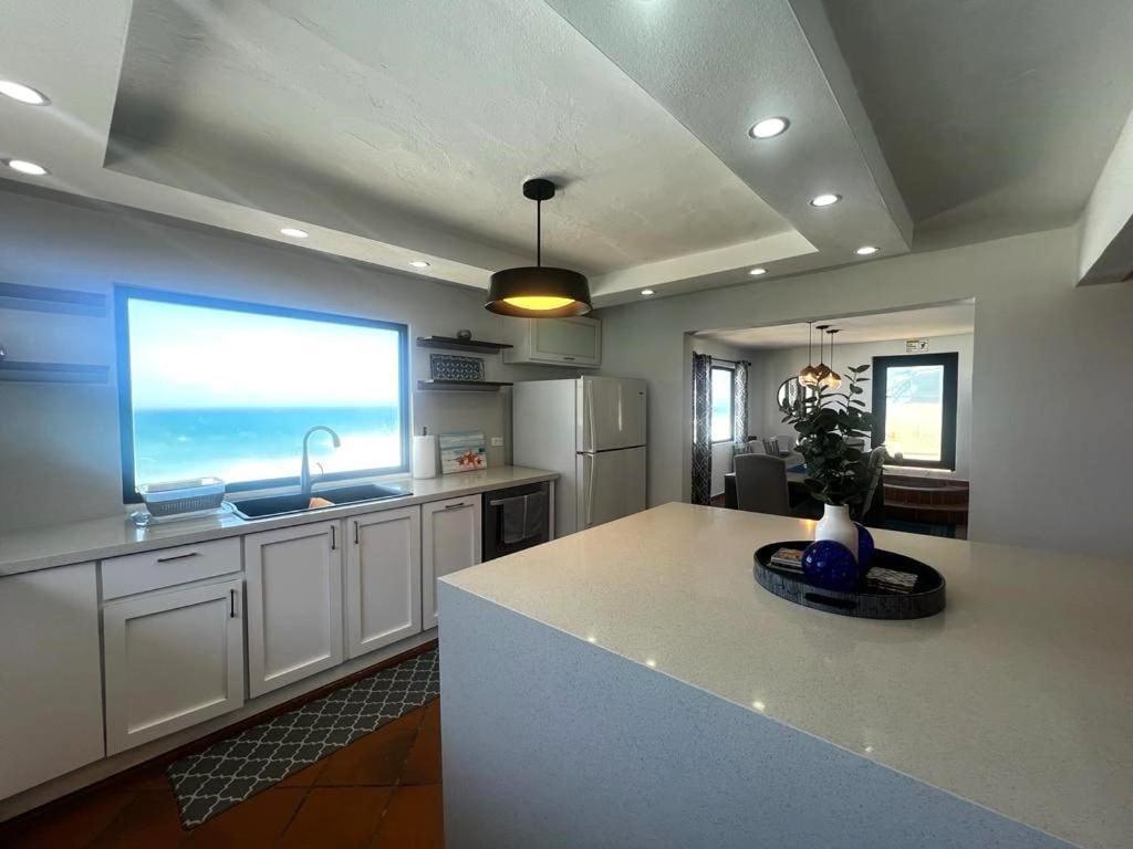 4 Bedroom Kikita Beach Villa Oceanfront W Pool Dorado Dış mekan fotoğraf