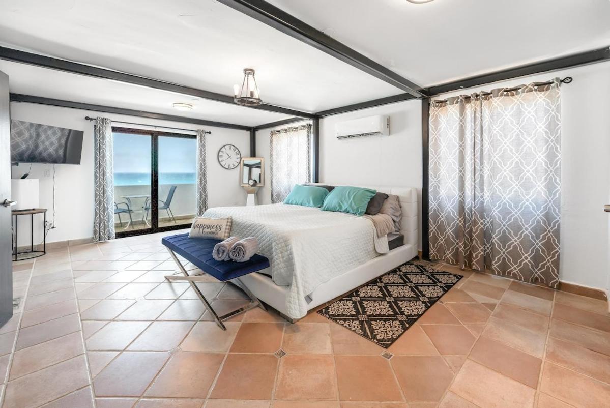 4 Bedroom Kikita Beach Villa Oceanfront W Pool Dorado Dış mekan fotoğraf
